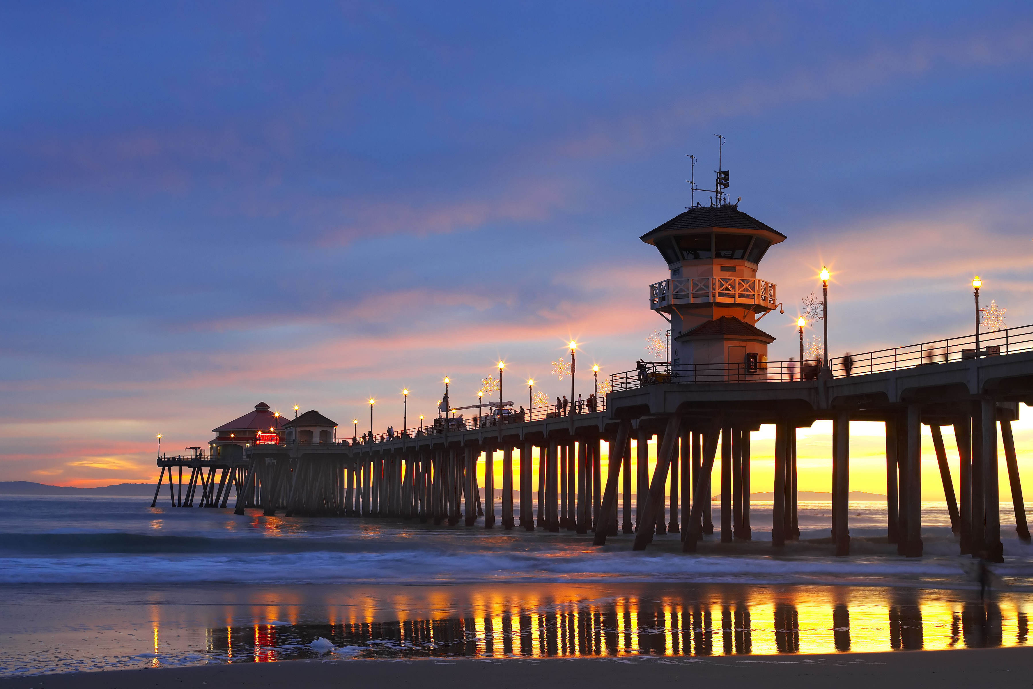 Universal Moving OC movers from Orange County load things and move things around